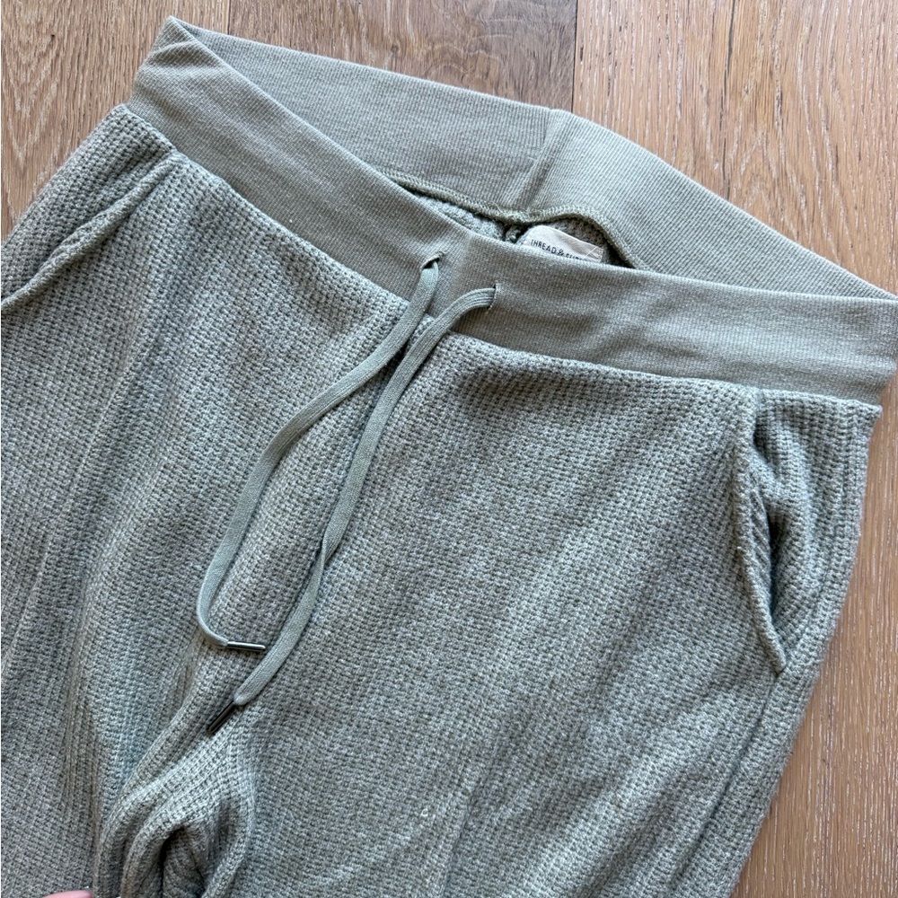 Thread & Supply set - Picture 4 of 7